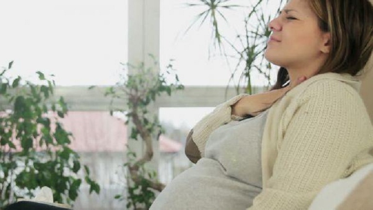 Viêm amidan khi mang thai 3 tháng đầu rất phổ biến