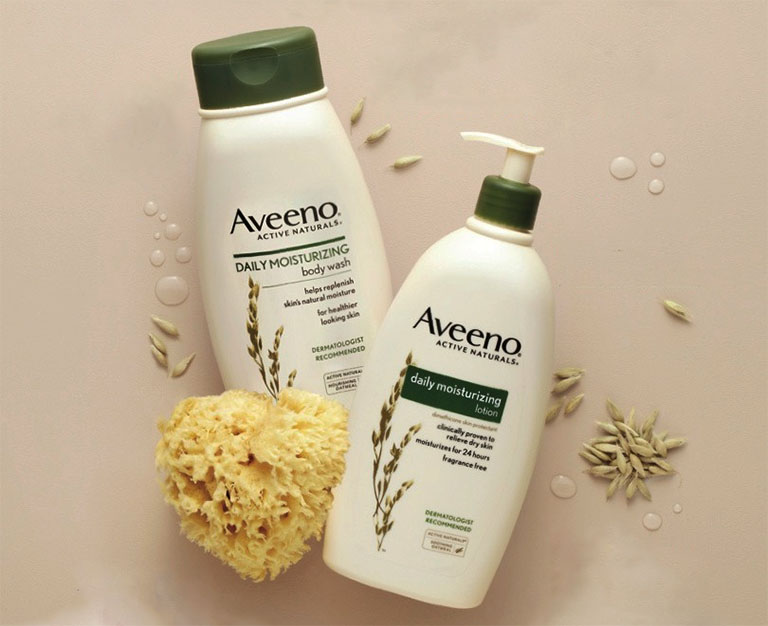 Sữa tắm Aveeno giúp giữ độ ẩm, làm dịu da khô, cải thiện tình trạng ngứa ngáy, thích hợp sử dụng cho da bị kích ứng và gây viêm