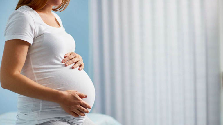 phụ nữ mang thai chữa trào ngược dạ dày bằng tinh bột nghệ