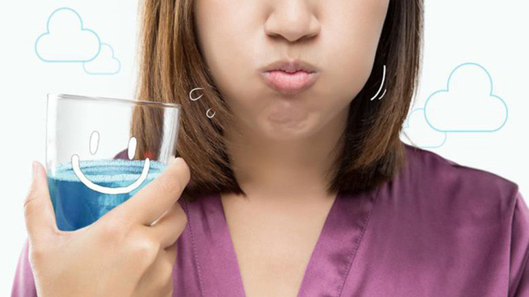 Nên vệ sinh mũi và miệng mỗi ngày để phòng tránh các bệnh đường hô hấp