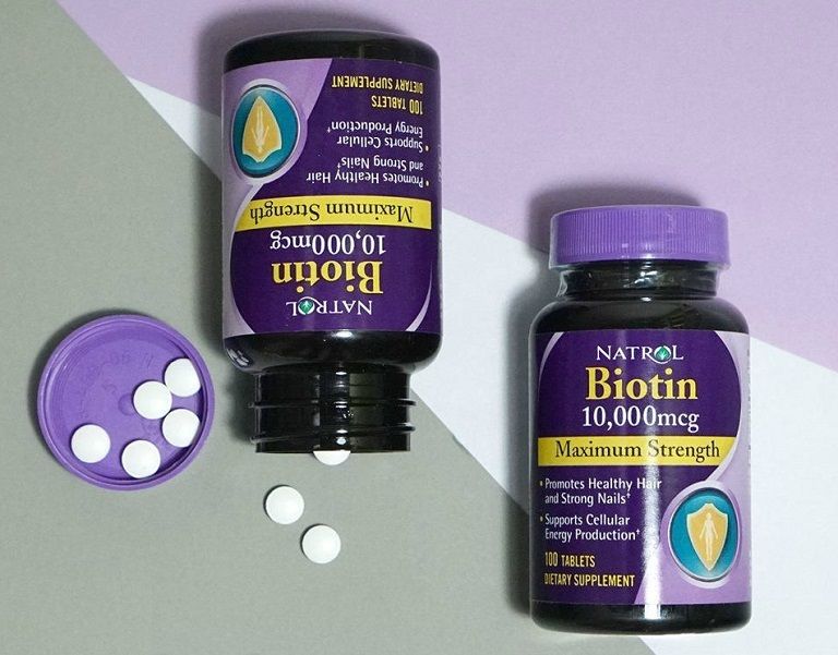 Biotin 10.000mcg Natrol đứng đầu danh sách rụng tóc sau sinh nên uống thuốc gì?