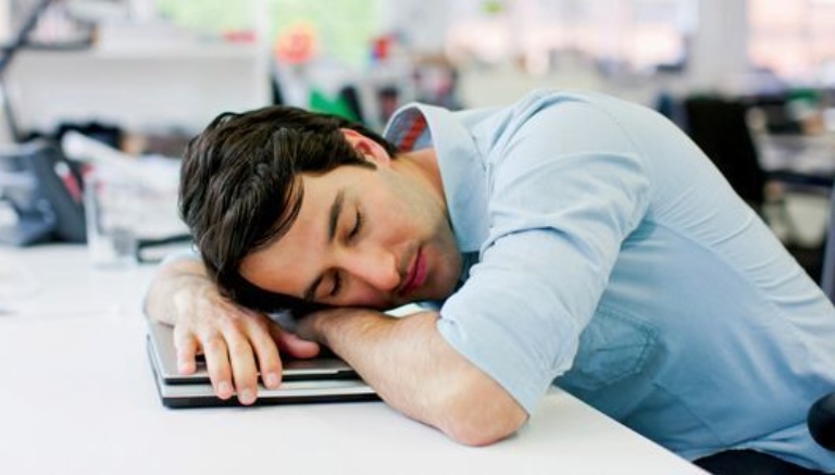 Ngủ trưa khoảng 30 phút giúp phục hồi năng lượng để phục vụ cho buổi làm việc tiếp theo