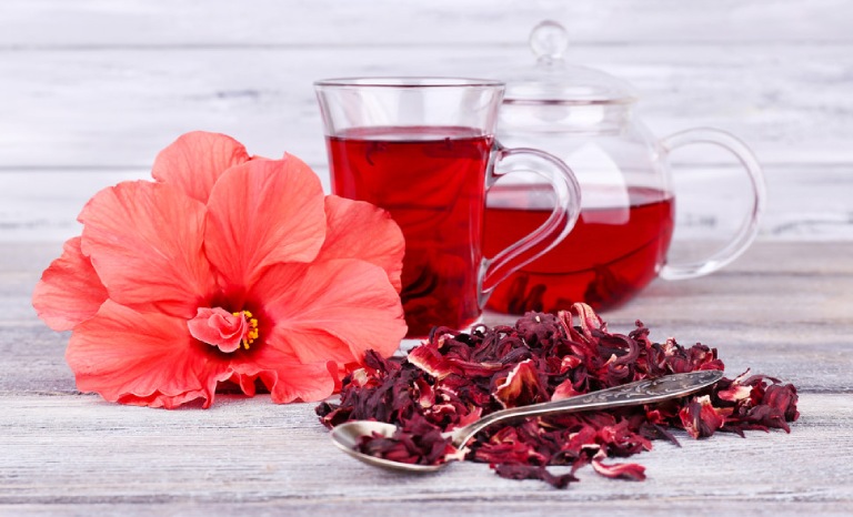 Cải thiện chứng kinh nguyệt không đều bằng trà hoa dâm bụt