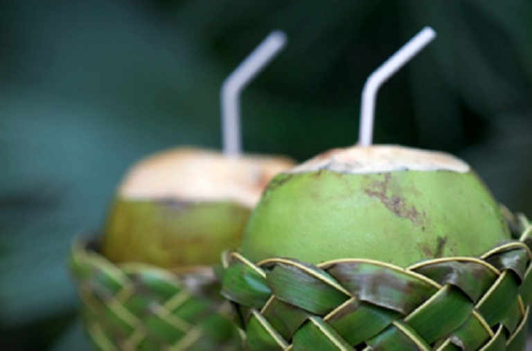 Thành phần dưỡng chất tự nhiên trong nước dừa tươi rất đa dạng và dồi dào