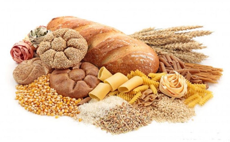 Thực phẩm nhiều tinh bột làm tăng lượng đường trong máu nên cần hạn chế sử dụng