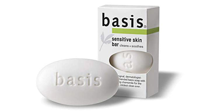 Sữa tắm trị lang ben Basis Sensitive Skin