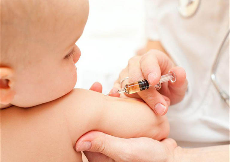 Tiêm vắc xin chống virus viêm gan B
