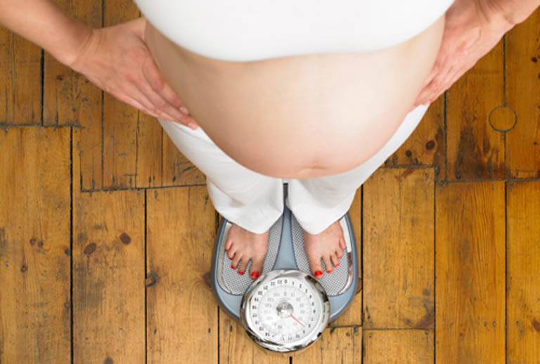 Ốm nghén nặng khiến mẹ bầu bị sụt cân nghiêm trọng trong thời gian thai kỳ