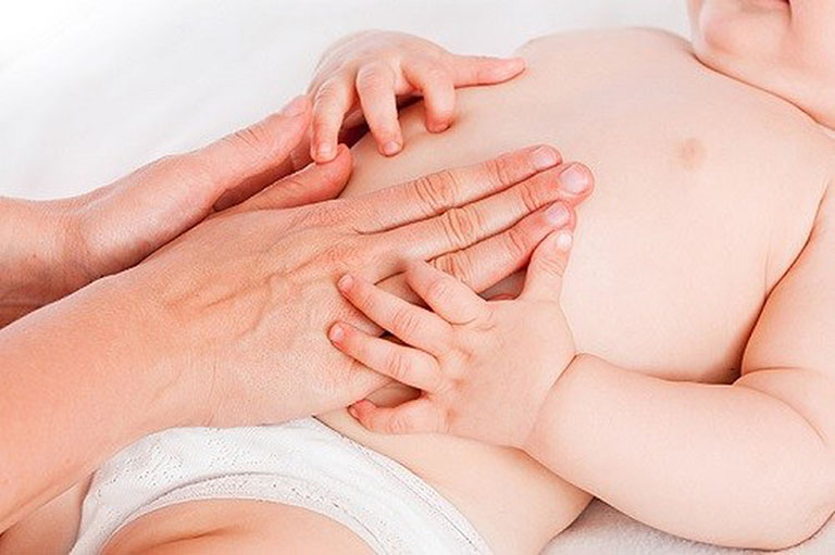 cách chữa táo bón ở trẻ sơ sinh