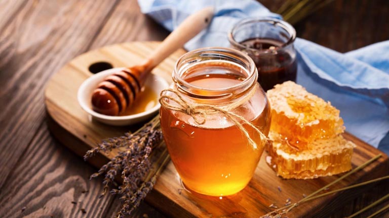 mật ong là thực phẩm trị táo bón tốt nhất