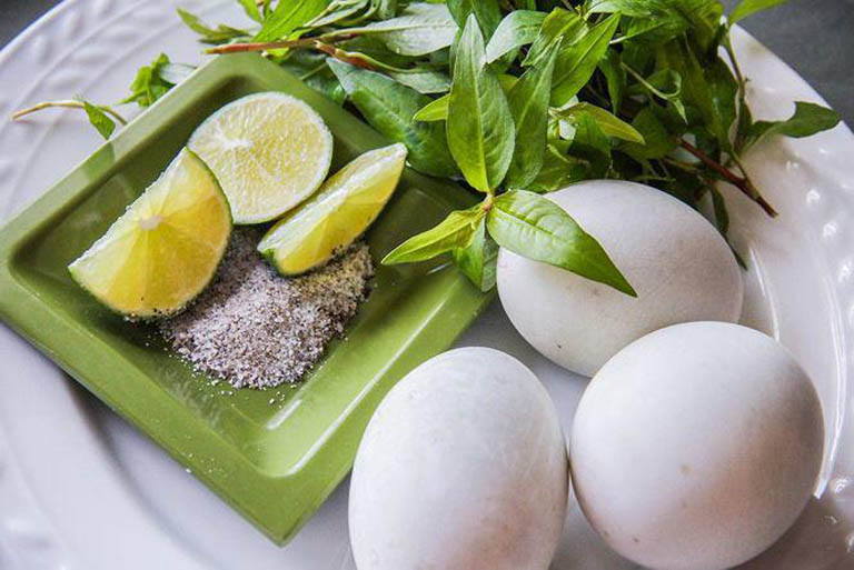 Ăn trứng vịt lộn đúng cách giúp tăng cường chức năng sinh lý đáng kể