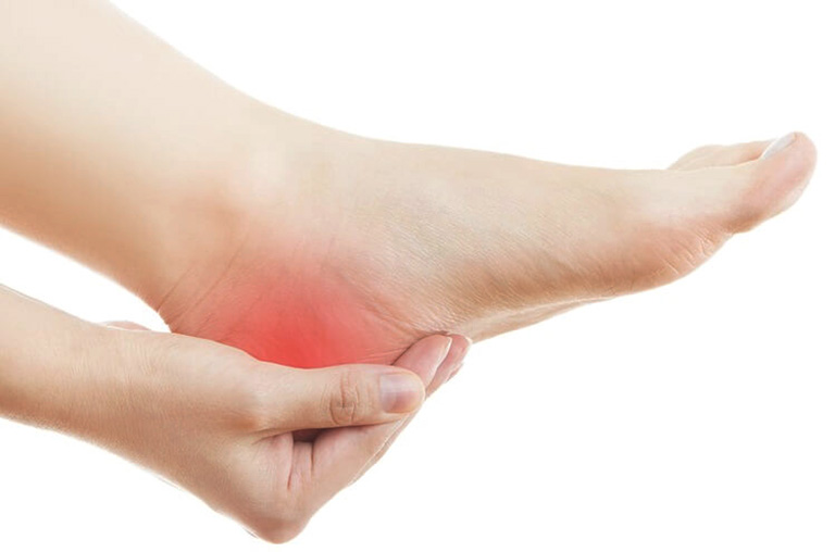 đứng nhiều bị đau gót chân là bệnh gì
