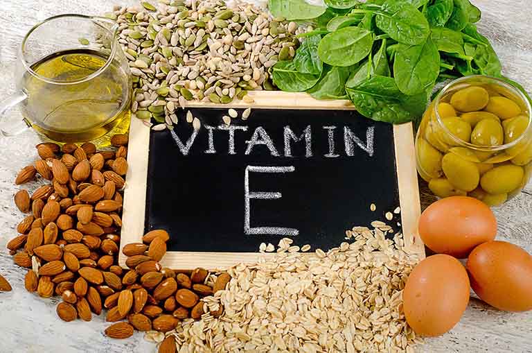 vợ chồng hiếm muộn nên ăn thực phẩm chứa vitamin E