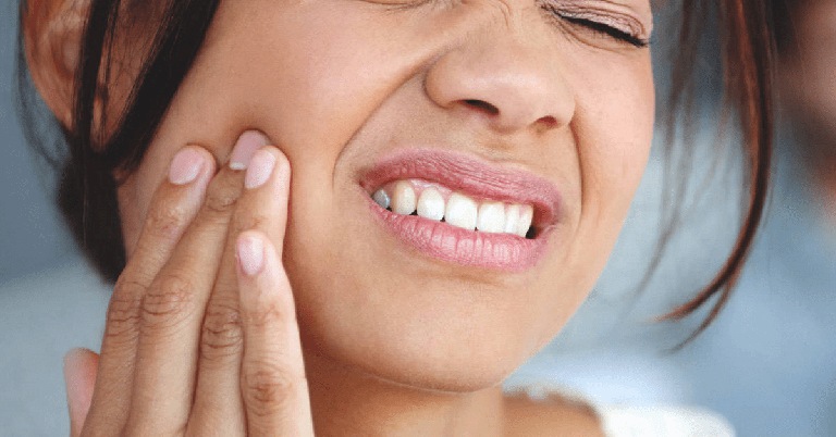 Thành phần dược tính trong lá bàng non có tác dụng cải thiện triệu chứng đau nhức do sâu răng gây ra
